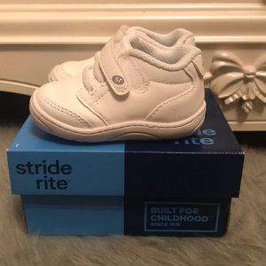 Stride rite walking shoes